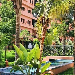 Avec Espaces Verts Et Piscine Marrakesh